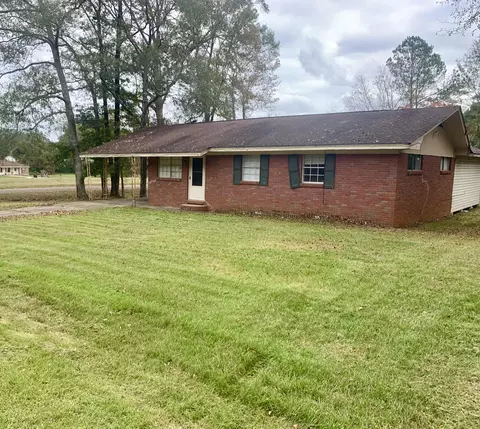 206 N 8th St, Lumberton, MS 39455