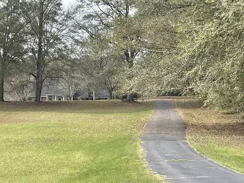 33 Dick Sumrall Rd, Laurel, MS 39440 photo 2