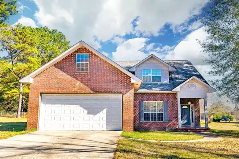 28 Hickory Hollow Dr, Hattiesburg, MS 39402
