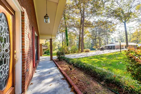 707 Tower Dr, Laurel, MS 39440 photo 4