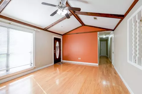 707 Tower Dr, Laurel, MS 39440 photo 7