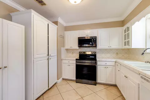 707 Tower Dr, Laurel, MS 39440 photo 9
