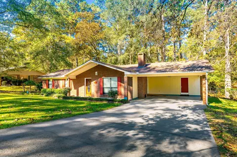 707 Tower Dr, Laurel, MS 39440 photo 1