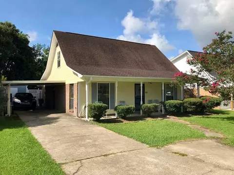 1422 Willus, Laurel, MS 39440 photo 3