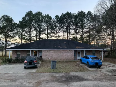 17 Justin Dr, Hattiesburg, MS 39401
