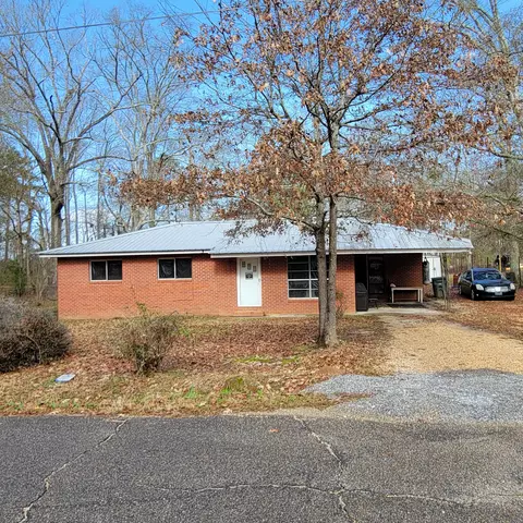 206 Wiggins Rd, Columbia, MS 39429