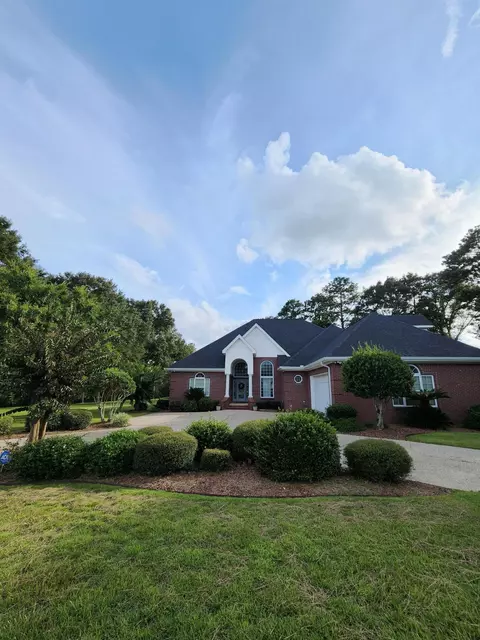 11 Bentwood, Laurel, MS 39443