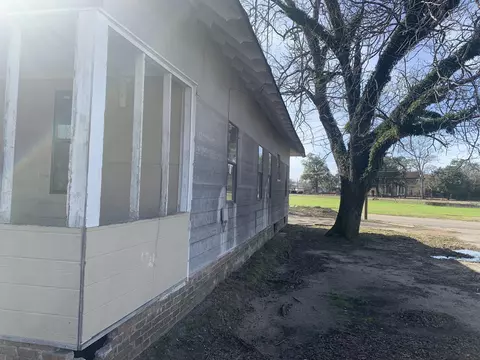 104 Masonite Dr, Laurel, MS 39440 photo 2