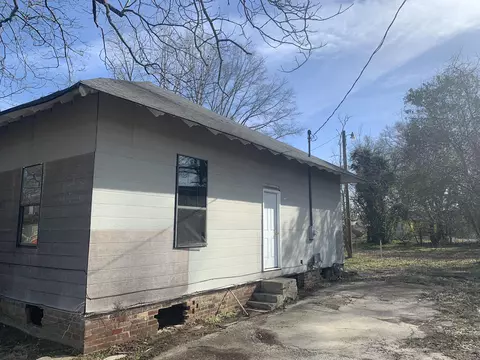 104 Masonite Dr, Laurel, MS 39440 photo 4