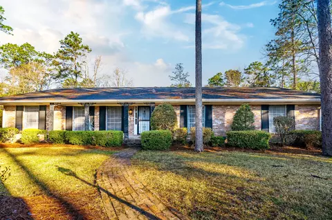 2207 Arcadia St, Hattiesburg, MS 39402