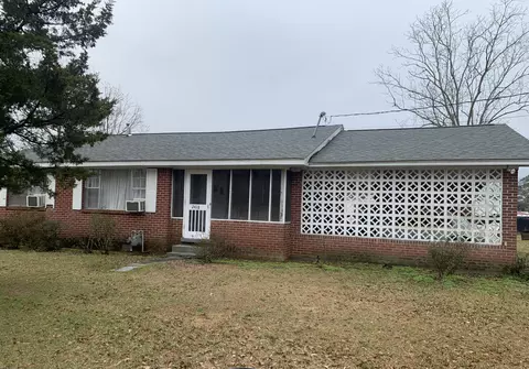 2418 Lincoln Rd, Hattiesburg, MS 39402