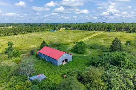 396 Albert Graves Rd, Sumrall, MS 39482
