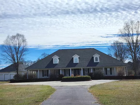 692 Morriston Rd, Petal, MS 39465