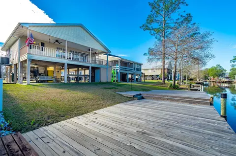 6116 Kiowa St, Kiln, MS 39556