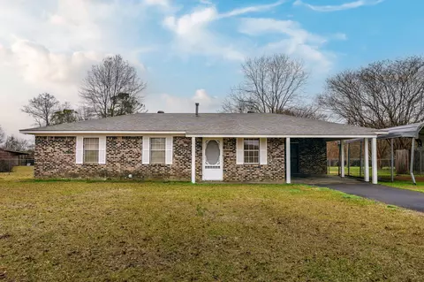 312 Columbia Purvis Rd, Columbia, MS 39429