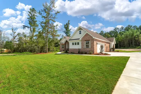 75 Whistlestop, Sumrall, MS 39482 photo 2