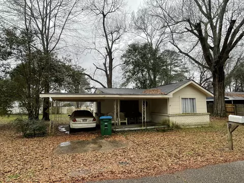 113 E 1st Ave, Petal, MS 39465 photo 1