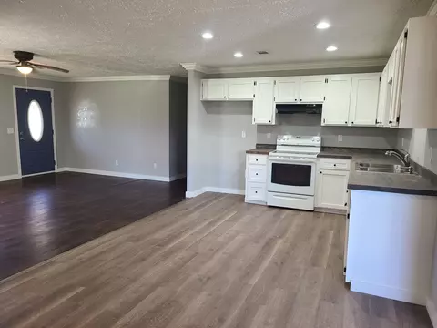 4635 Sharon Rd, Laurel, MS 39443 photo 7