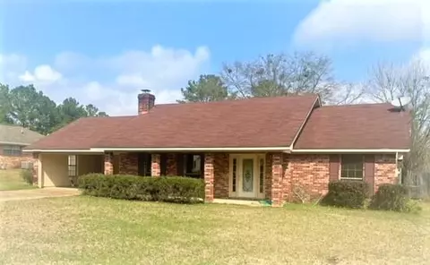 1107 SE 4th, Magee, MS 39111 photo 2