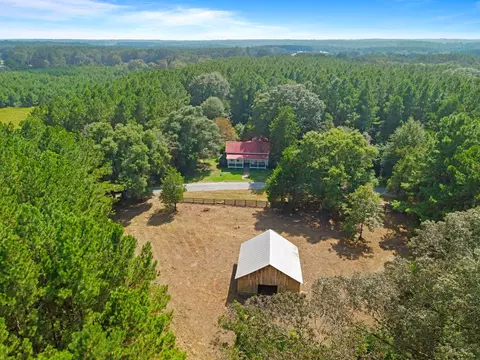 850 Mcnease Rd, Bassfield, MS 39421