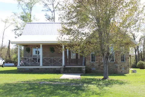 24 Cothren Rd, Collins, MS 39428 photo 1