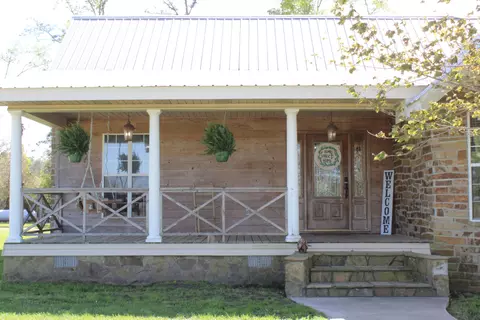 24 Cothren Rd, Collins, MS 39428 photo 3
