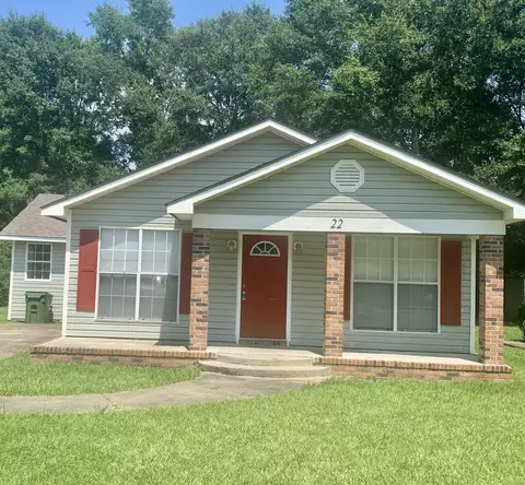 22 Annie Christie Dr, Hattiesburg, MS 39401