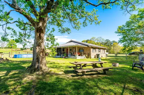 109 Daisy, Laurel, MS 39443 photo 4