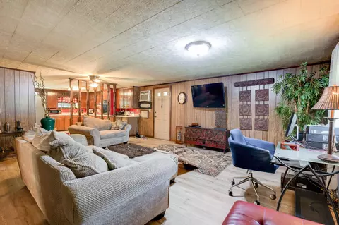 109 Daisy, Laurel, MS 39443 photo 8