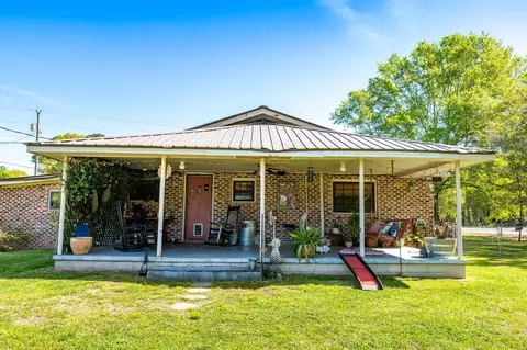109 Daisy, Laurel, MS 39443 photo 6