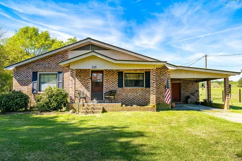 109 Daisy, Laurel, MS 39443 photo 1