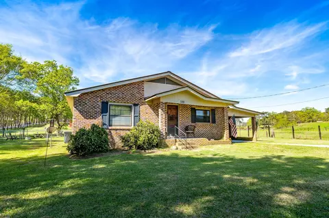 109 Daisy, Laurel, MS 39443 photo 2