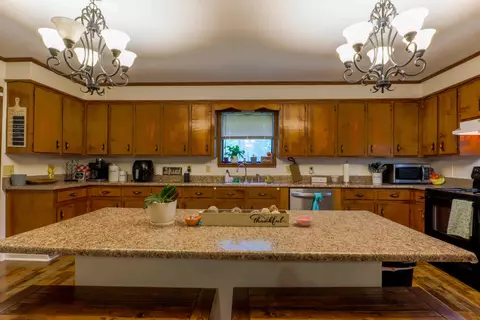 2947 Bee Tree Rd, Richton, MS 39476 photo 5