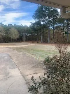 43 W E Fairchild Rd, Seminary, MS 39479