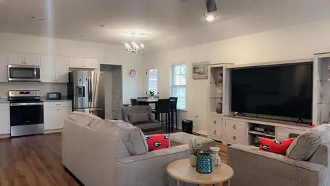 99 E Locust, Sumrall, MS 39482 photo 3