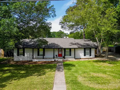 317 S 32nd Ave, Hattiesburg, MS 39401