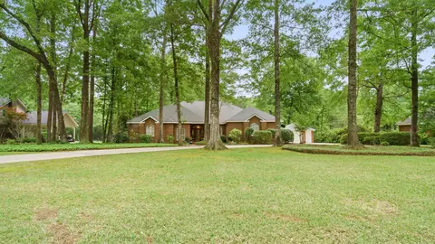 63 Twin Oaks Trce, Hattiesburg, MS 39402