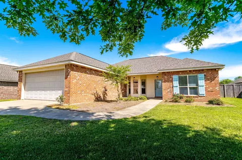 11 E Spruce, Sumrall, MS 39482 photo 2