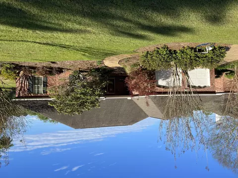 70 W Shore Dr, Hattiesburg, MS 39402