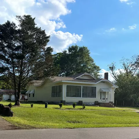 264 General Robert E Blount Dr, Bassfield, MS 39421