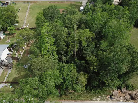 000 Cypress Dr, Kiln, MS 39556