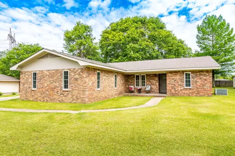 16 Sheri Dr, Hattiesburg, MS 39402