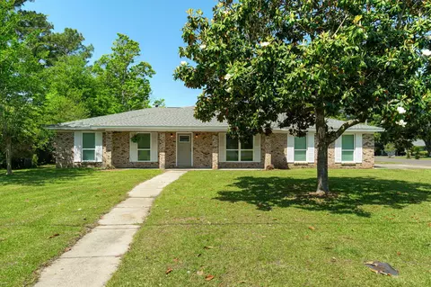 101 E Lakewood Dr, Hattiesburg, MS 39402