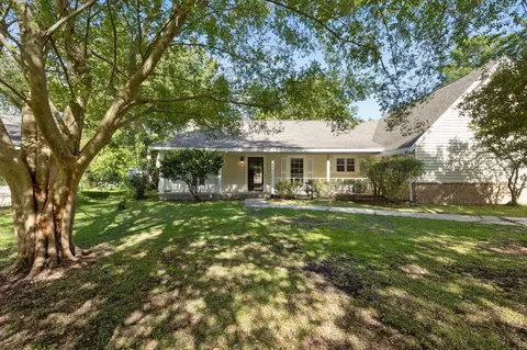 103 N William Cir, Hattiesburg, MS 39402