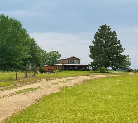 2842 Ms-35, Mount Olive, MS 39119