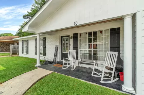10 Brantley Dr, Hattiesburg, MS 39402