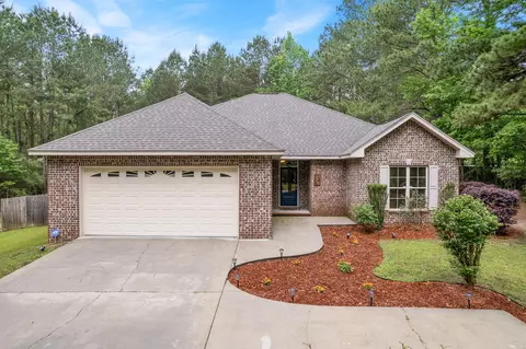 23 County Home Rd, Ellisville, MS 39437