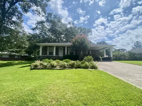 205 Fox Ter, Hattiesburg, MS 39402