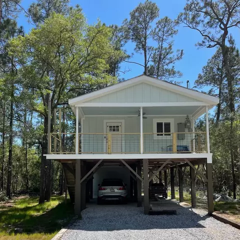 1550 Fir Dr, Bay St. Louis, MS 39520