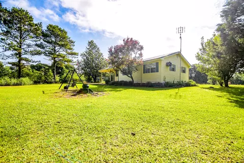14 Lowell Garner Ln, Carson, MS 39427 photo 3